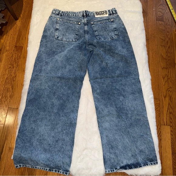 NWOT Ragged Priest Size 34 Plus Size Medium Wash Denim Blue Jeans - Picture 3 of 8